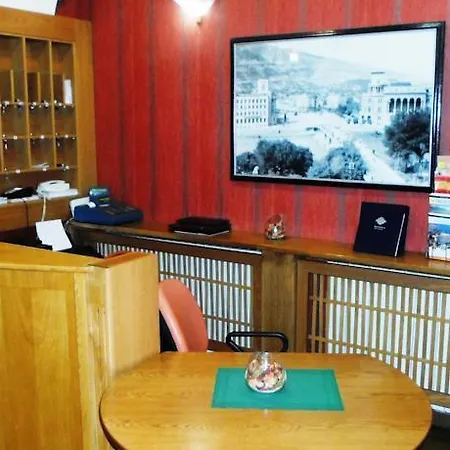 Hotel Skopje 4* סקופיה