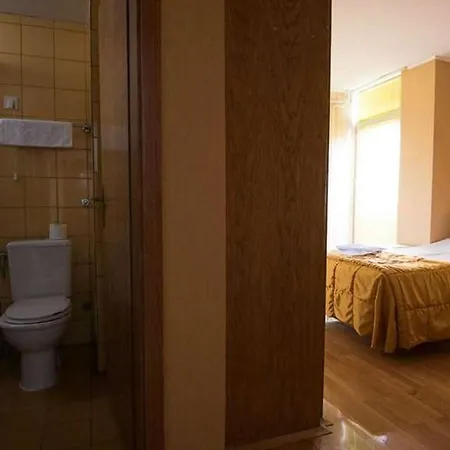 Hotel Skopje מלון סקופיה