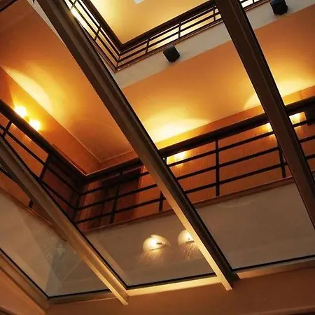 Hotel Skopje Hotell 4*