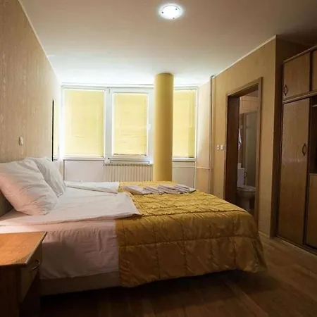 Hotel Skopje סקופיה