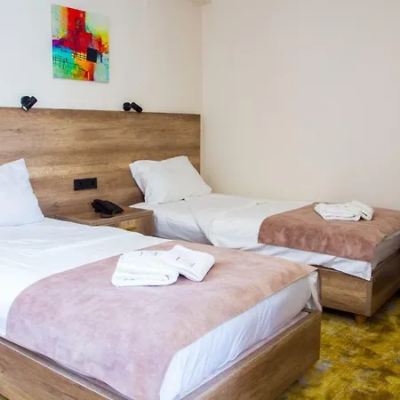 Hotel Skopje 4*